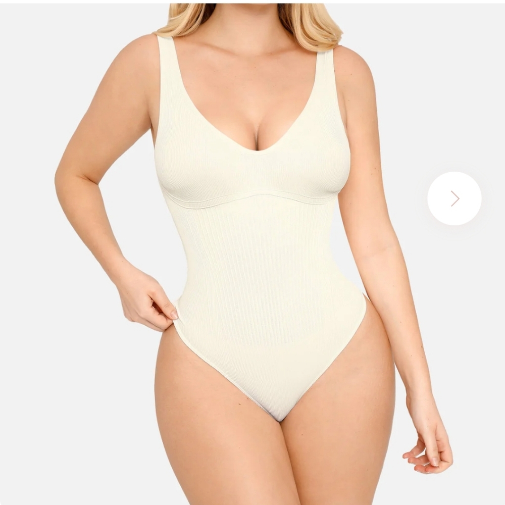 Cream Ribbed Bodysuit•NWT•Feelingirl. XL/XXL.